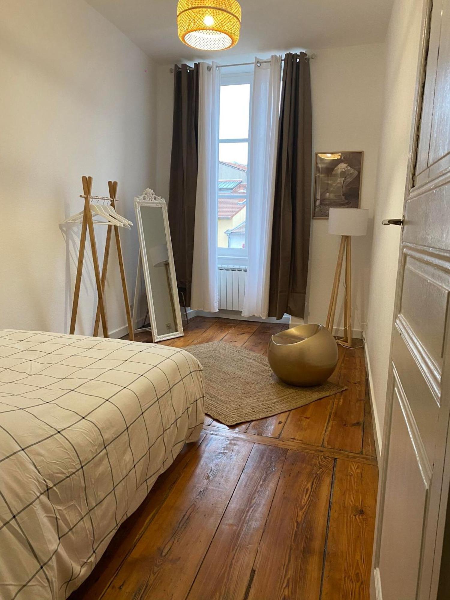 Appartement De Standing, Emplacement Ideal. Le Puy-en-Velay Exterior photo